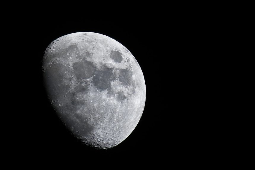 Moonset Moments: Breathtaking Views to Savor After Sunset