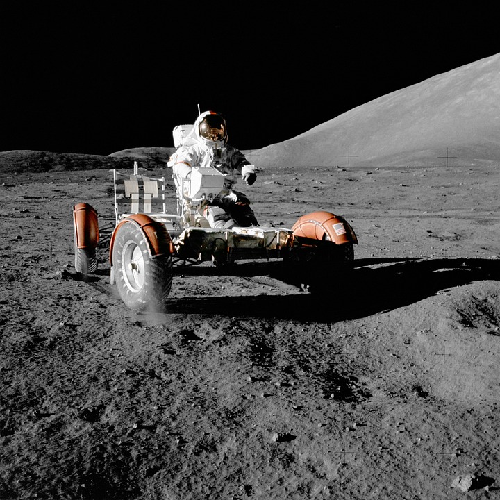 From Earth to Moon: The Technologies Driving Lunar Missions